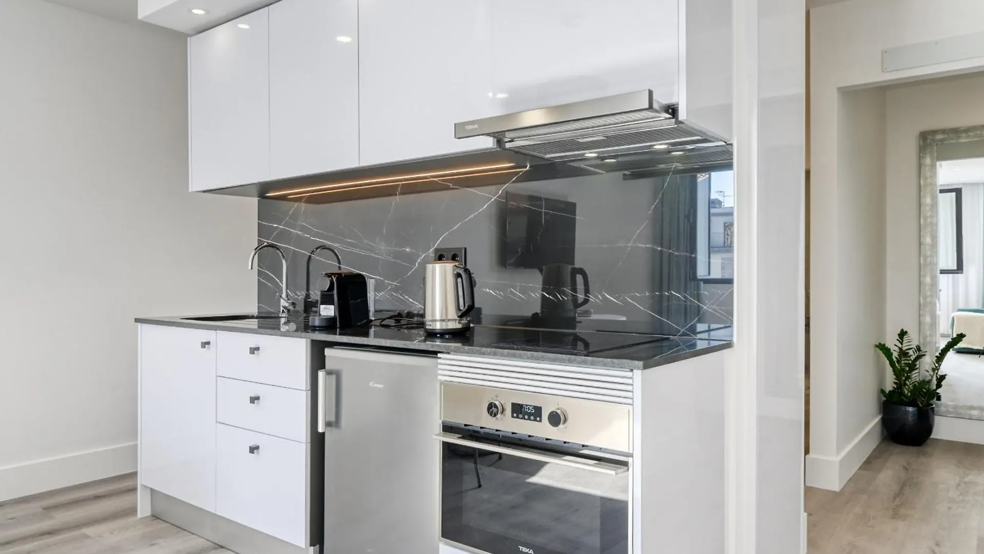 Bse15 Apartments 4L, A Home In Madeira 丰沙尔 0*,  葡萄牙